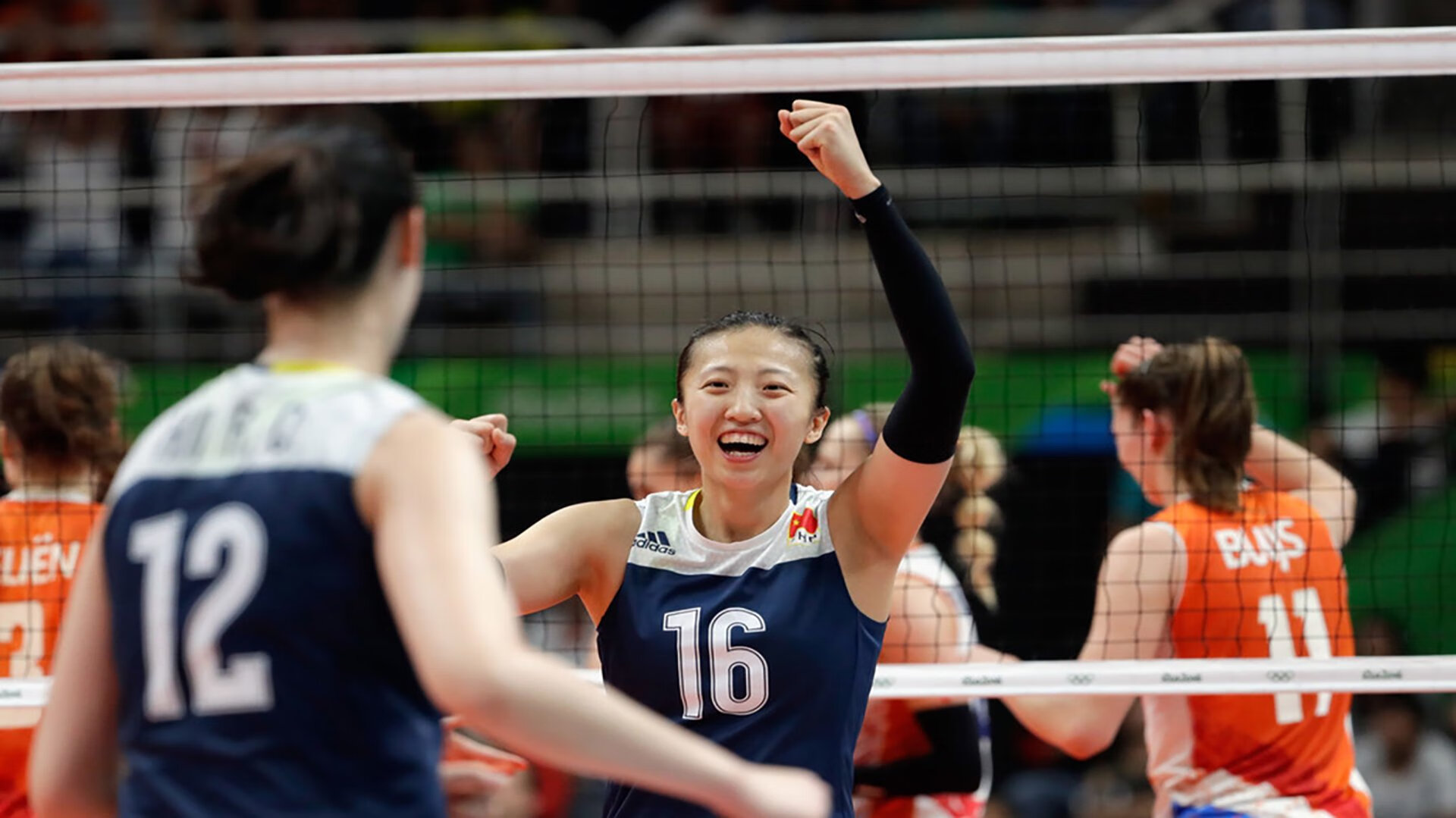 梅西助攻大四喜,瑞士队7-0狂胜!足球之神降临阿尔卑斯